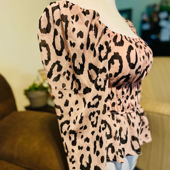 Mi Ami Pink Leopard Blouse - Picture 3 of 7